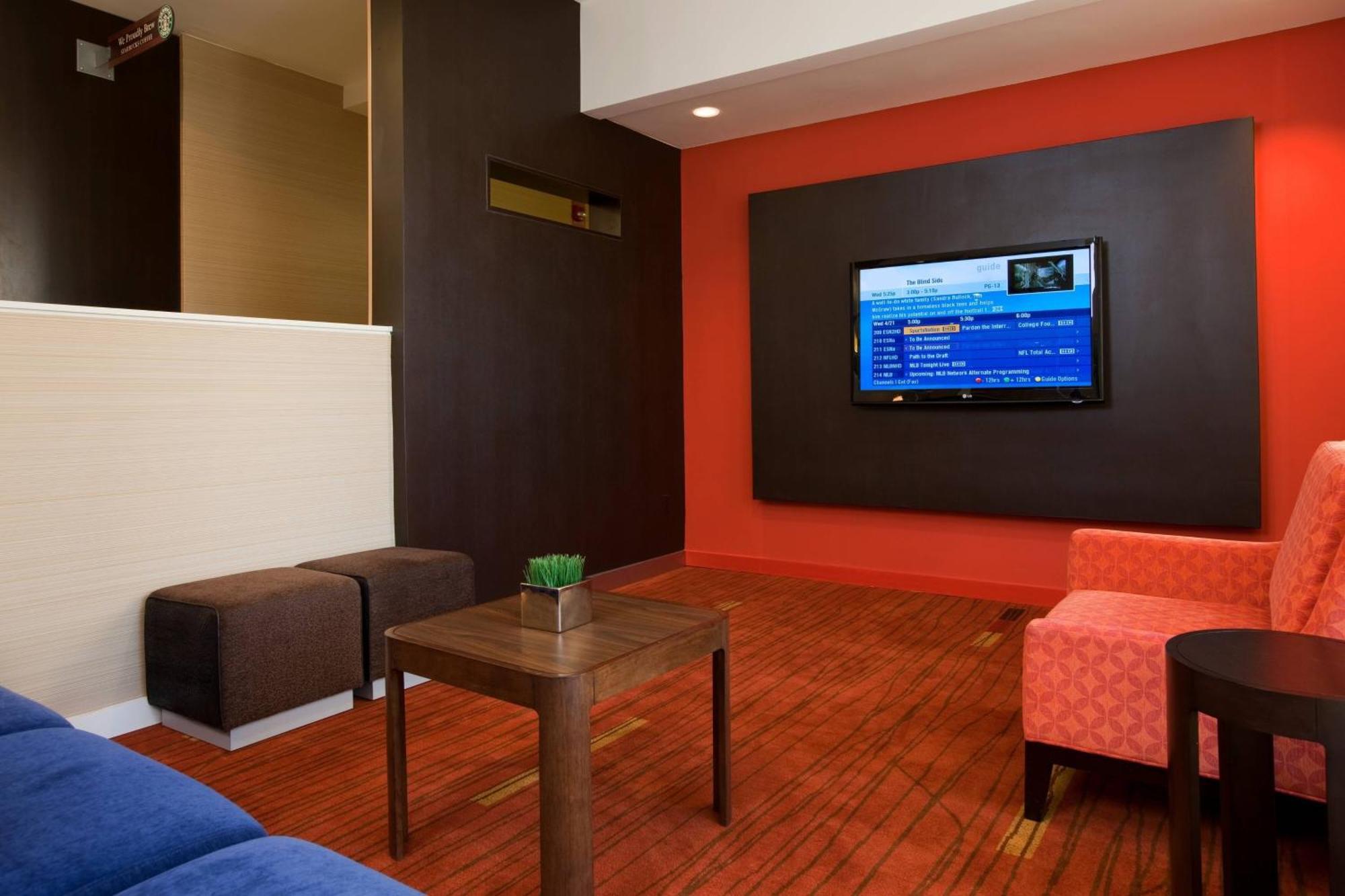 Courtyard By Marriott Baton Rouge Acadian Centre/Lsu Area Hotel Exterior photo