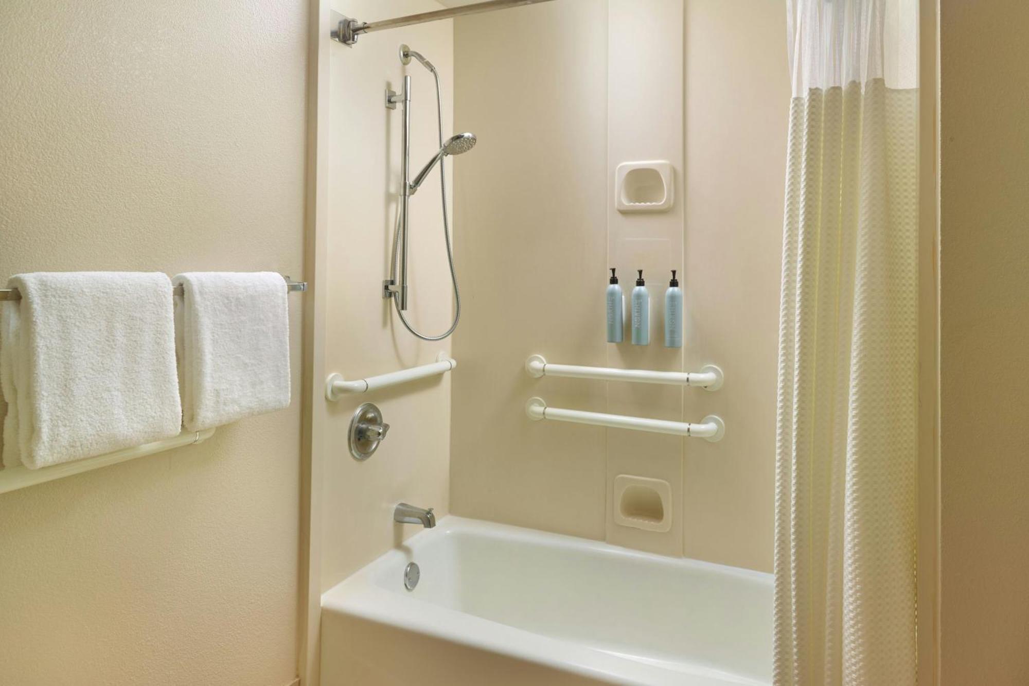 Courtyard By Marriott Baton Rouge Acadian Centre/Lsu Area Hotel Exterior photo